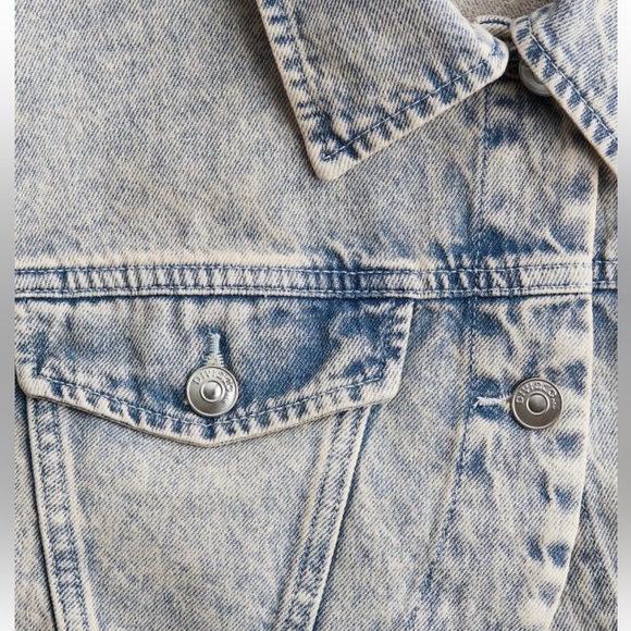 H&M cropped denim jacket - Picture 6 of 6